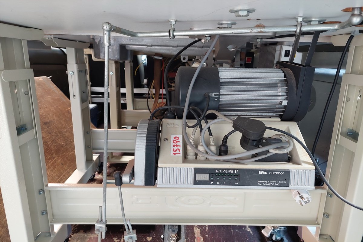 strobel15790101.jpg